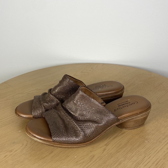 Comfortiva Women's 7 Heeled Bronze Slides Summer Coastal Grandma Neutral Minimal - Picture 5 of 8